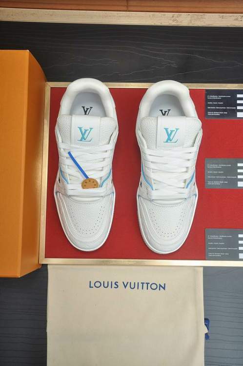 Picture of Louis Vuitton Shoes _SKULVsz35-4038-46hnh081716333